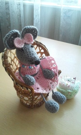 Работа «Мышка в розовом»