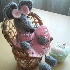 Работа «Мышка в розовом»