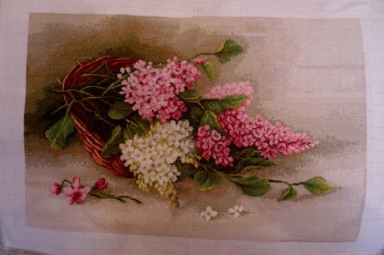 Работа «Сирень в корзине»