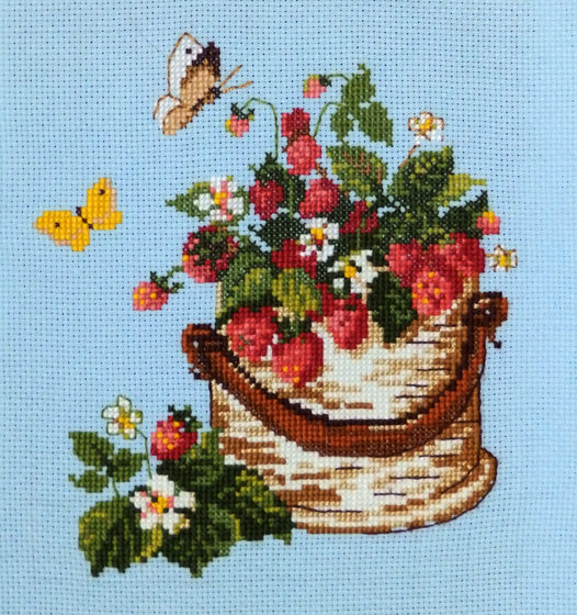 Работа «Лукошко с земляникой»