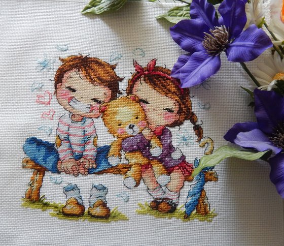 Работа «Любовь -это..... 20 х 20,23 цвета»