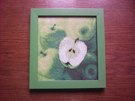 Работа «Зеленые яблоки»