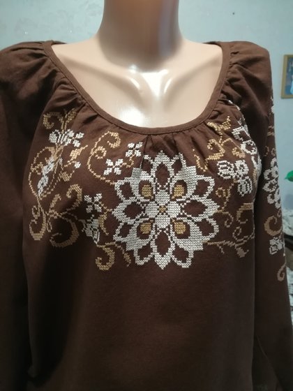 Работа «Вышиванка " Молочные узоры"»