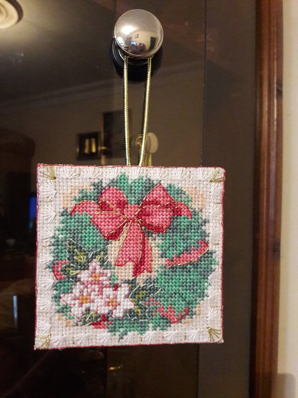 Работа «Christmas Keepsake Ornaments  Dimensions»