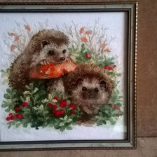 Работа «"Ежики в брусники" от Риолис»