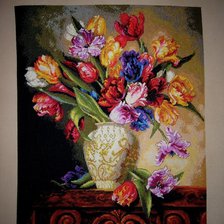 Работа «Parrot Tulips. Производитель Dimensions.»