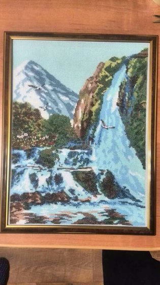 Работа «У водопада»