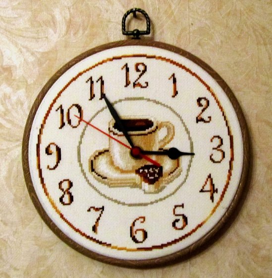 Работа «Часы с кофе от Vervaco»