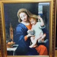 Работа «Мадонна с виноградом»