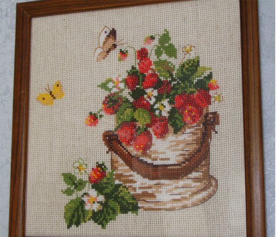 Работа «873 Туесок с земляникой,Риолис»