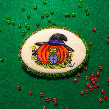 Работа «Брошь по открытке от Панна.»