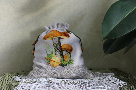 Работа «Мешочек для сушеных грибов»