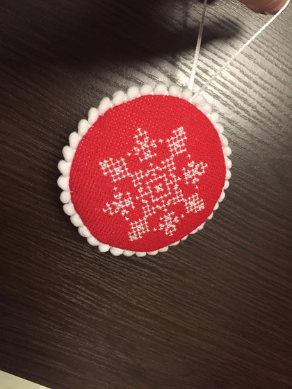 Работа «Снежинка на елку»