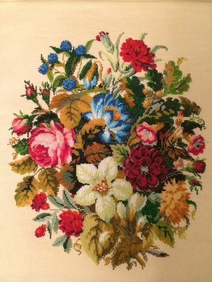 Работа «Букет садовых цветов (бисер). Пока без оформления.»