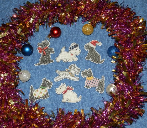 Работа «Собачки к Новому году!(1)»