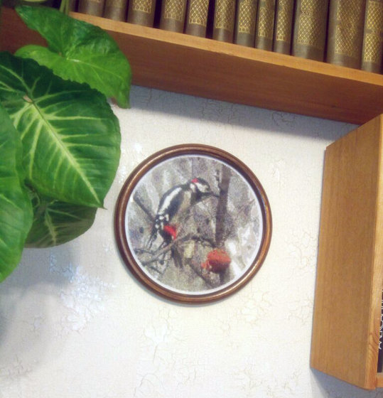 Работа «Дятел на яблоне»