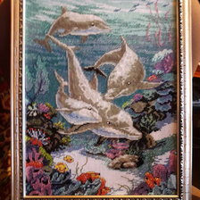 Работа «Дельфины в оформлении»