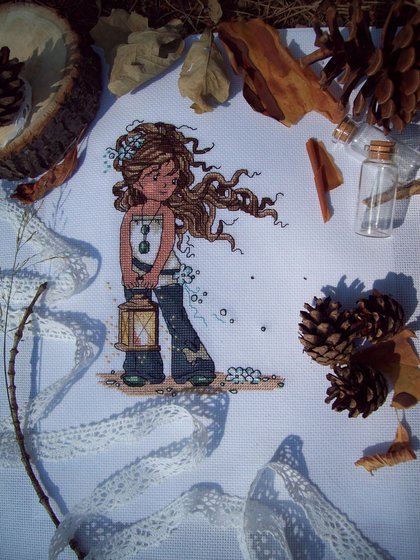 Работа «Девушка с фонарем»