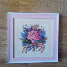 Работа «Роза в букете»