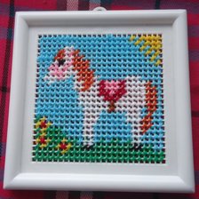 Работа «Конь на лужайке»