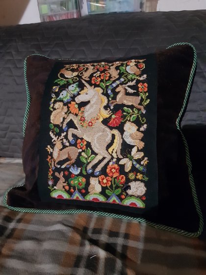 Работа «Единорог»