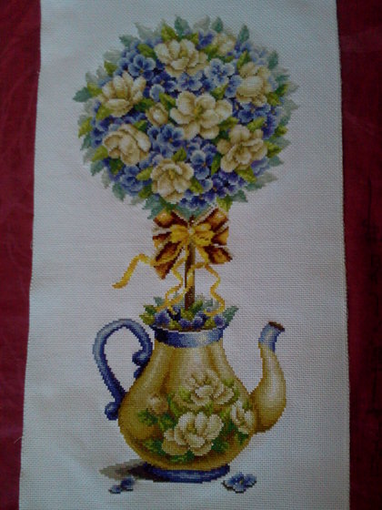 Работа «Магнолия в чайнике»