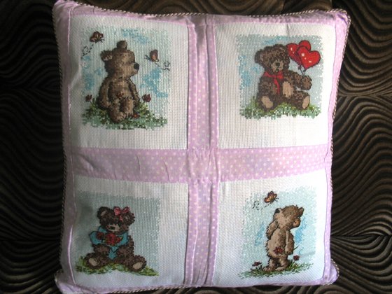 Работа «просто подушки для внуков»