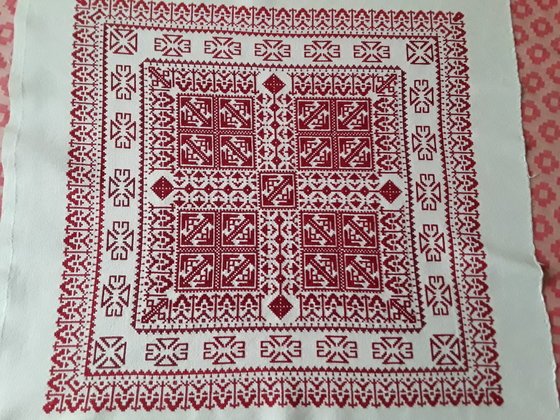 Работа «Вишивка для подушечки»