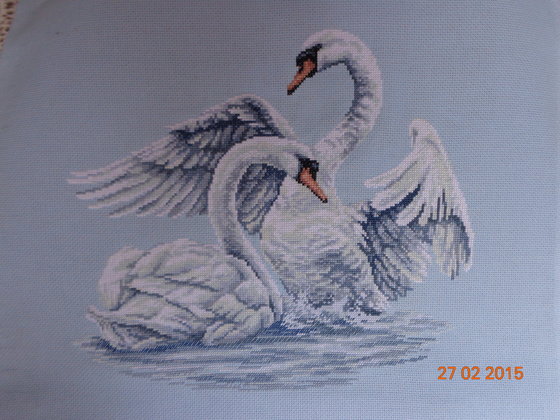Работа «Влюбленные лебеди»