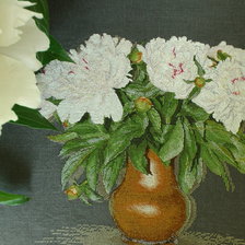 Работа «Пионы по авторской схеме Е.Волковой»