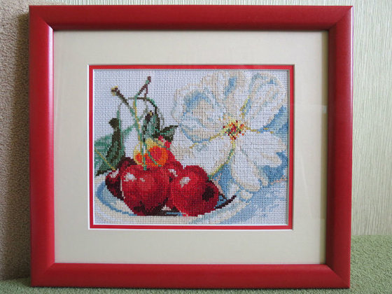 Работа «Вишни. 12-13 цветов, канва 14. Год не помнюююю»