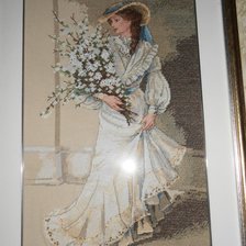 Работа «Девушка с букетом»