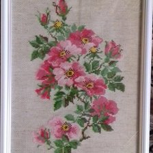 Работа «ветка шиповника»