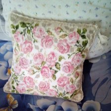Работа «Подушка ,,Розочки"»