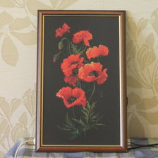 Работа «Маки на черном»