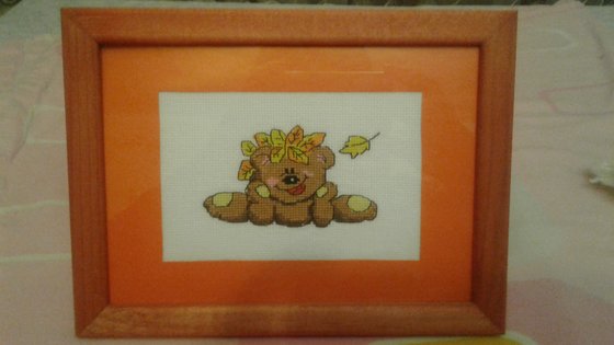 Работа «Медвежонок с листьями.»