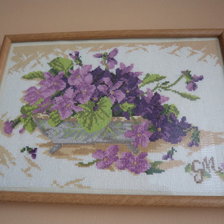 Работа «Фиалки в вазе»