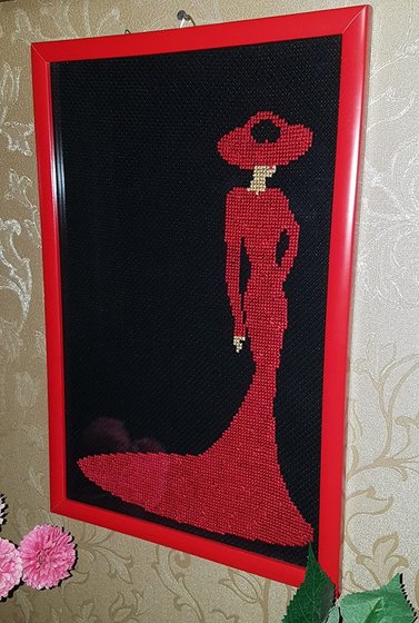 Работа «dama v shliape»