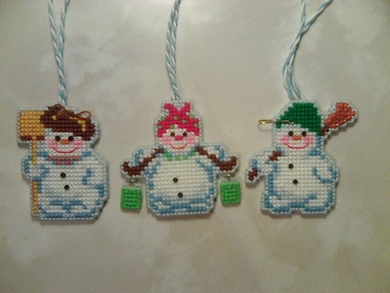 Работа «Весёлые снеговички»