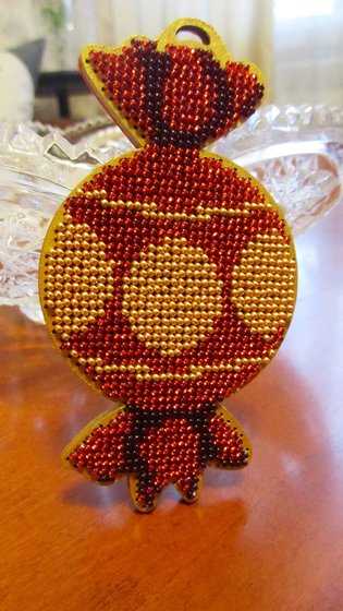 Работа «Красная конфета»