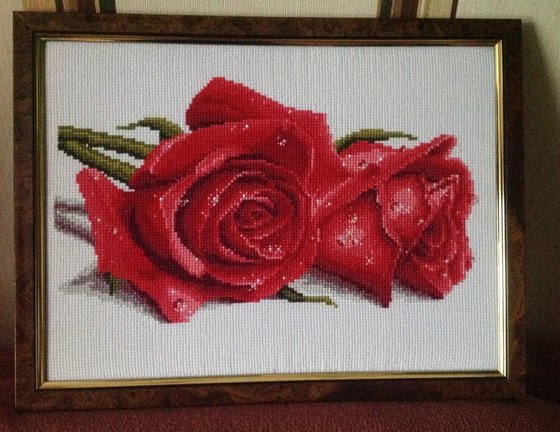 Работа «Две розы. Вышивка по китайскому набору.»