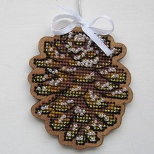 Работа «Ёлочная игрушка "Шишка"»