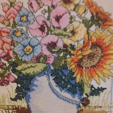 Работа «Цветы в ведерке»