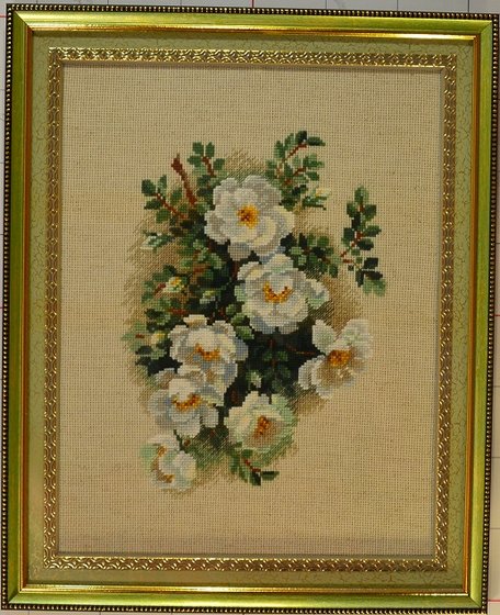 Работа «Белый шиповник»