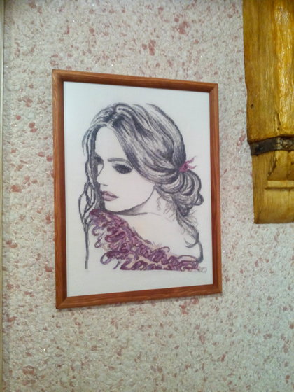 Работа «девушка в лиловом»