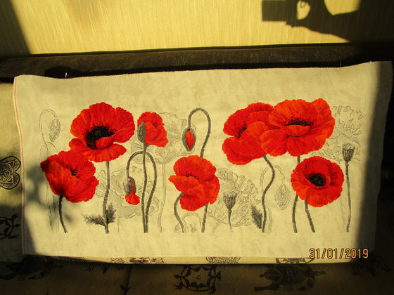 Работа «Алые Маки от Риолис»