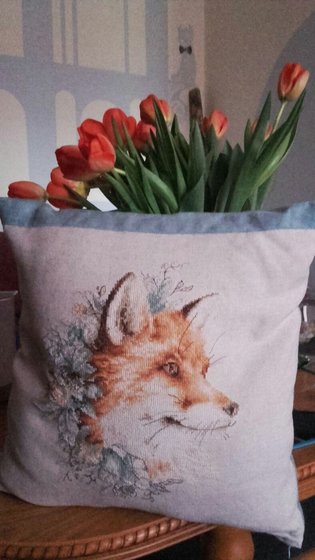 Работа «А эта подушка - лисичка.»