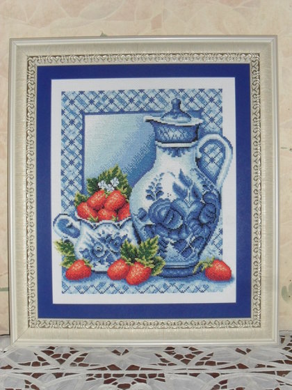 Работа «Гжель. Клубника со Сливками - 2»