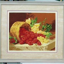 Работа «Корзина с малиной»