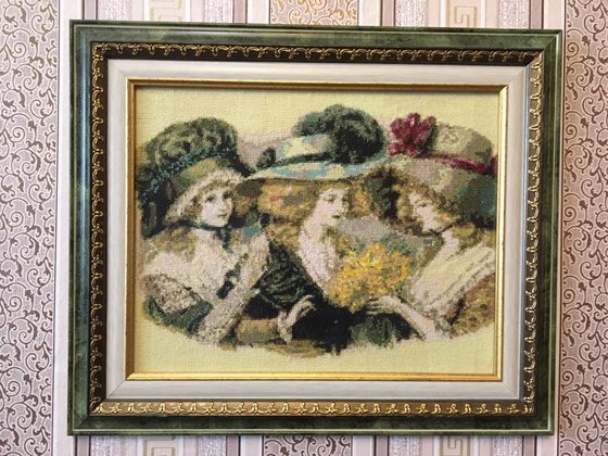 Работа «Дамы в шляпах»